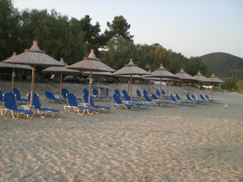 Eleni Rooms Develiki Ierissos Eksteriør billede